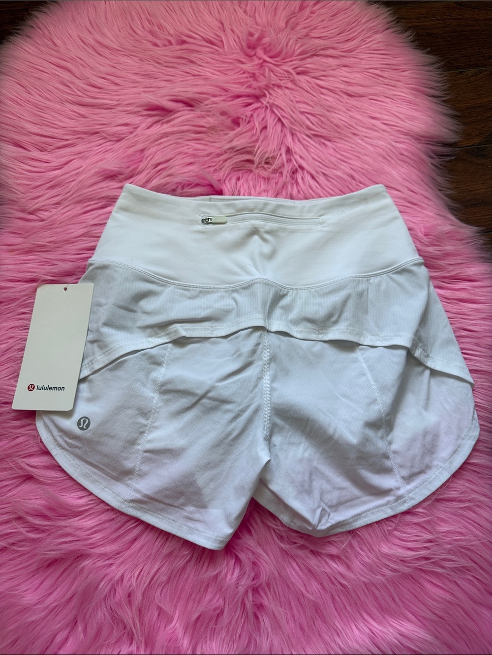 Lululemon Size 2 speed up shorts high rise 4” white